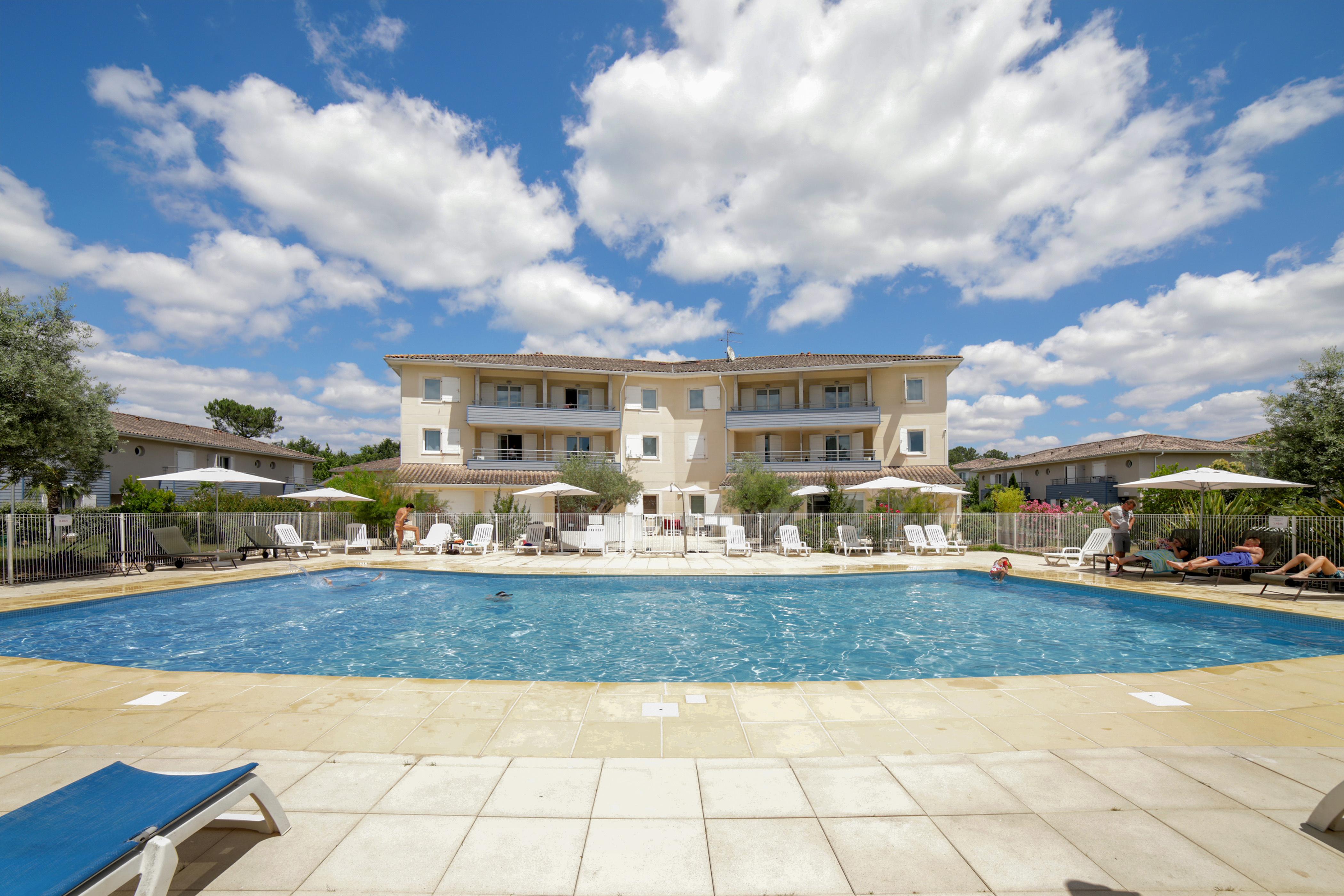 Appart'City Classic Bordeaux Aeroport St Jean D'Illac Saint-Jean-d'Illac Exterior photo