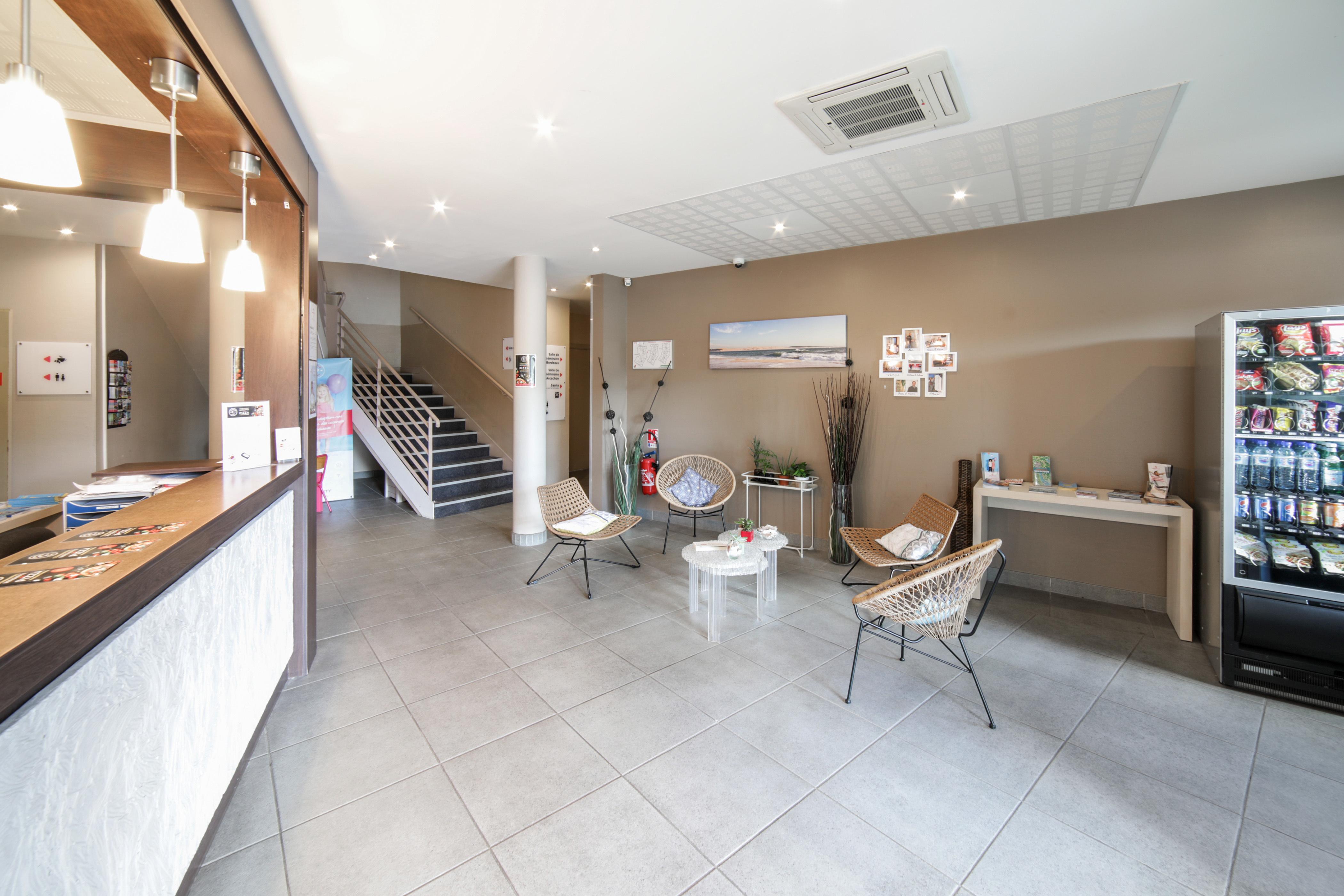 Appart'City Classic Bordeaux Aeroport St Jean D'Illac Saint-Jean-d'Illac Exterior photo
